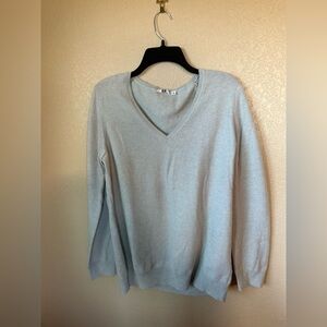 Cashmere women’s sweater XL. EUC.  very light blue